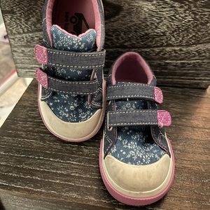 GUC See Kai Run floral denim purple velcro sneaker